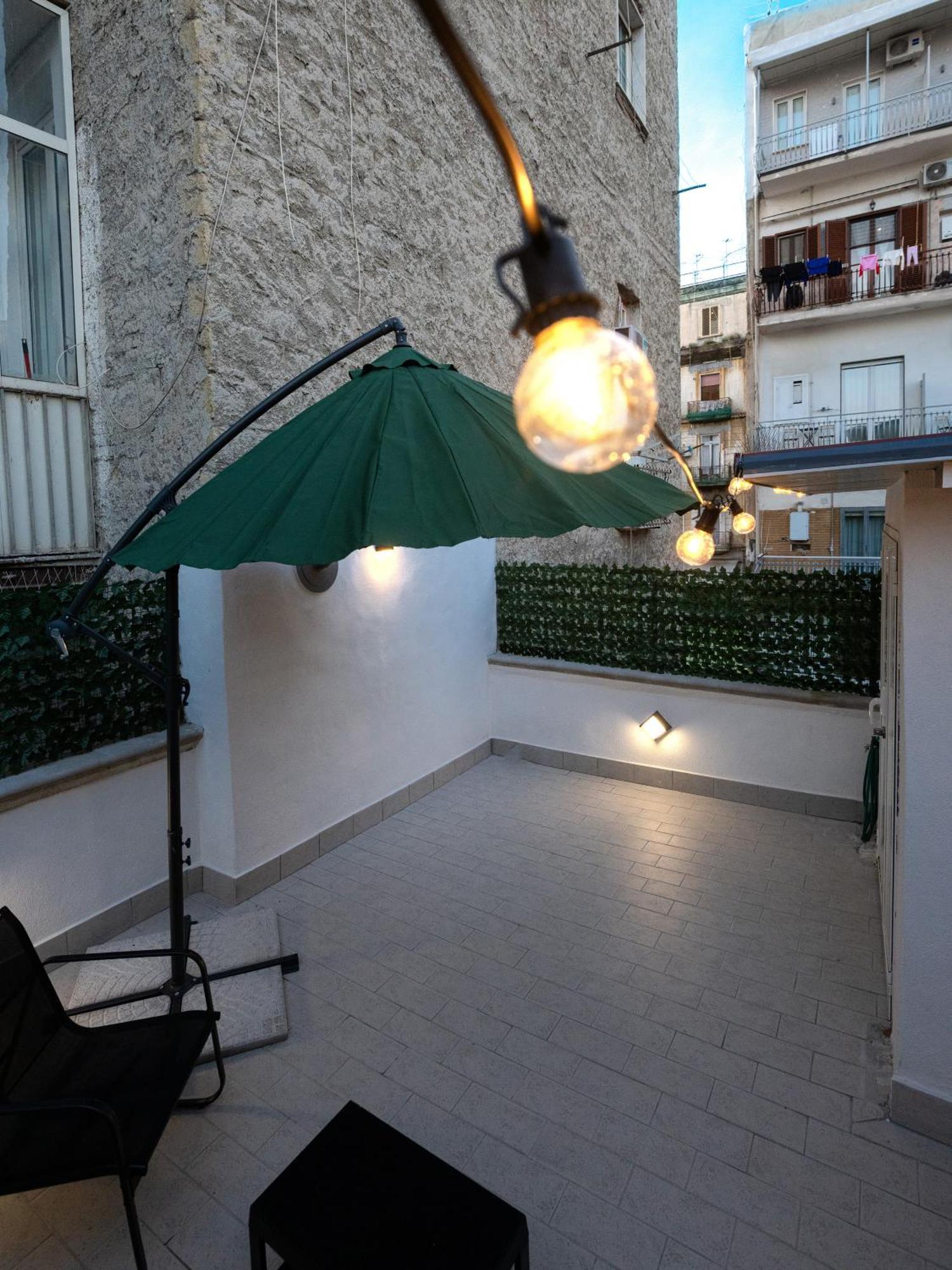 Terrazza Spaccanapoli Centro Storico Exterior photo